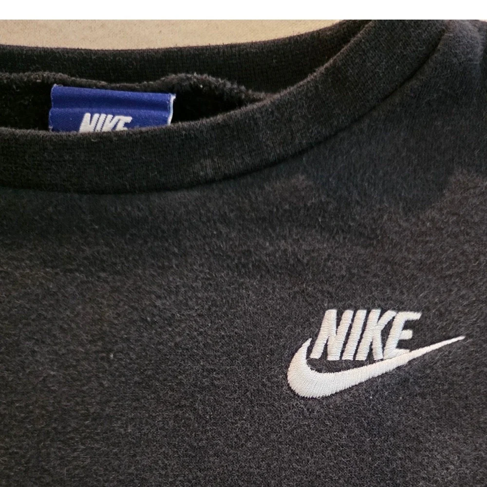 Nike Kids Sweatshirt 4T Black Sportswear Fleece Crewneck Pullover Logo 81917